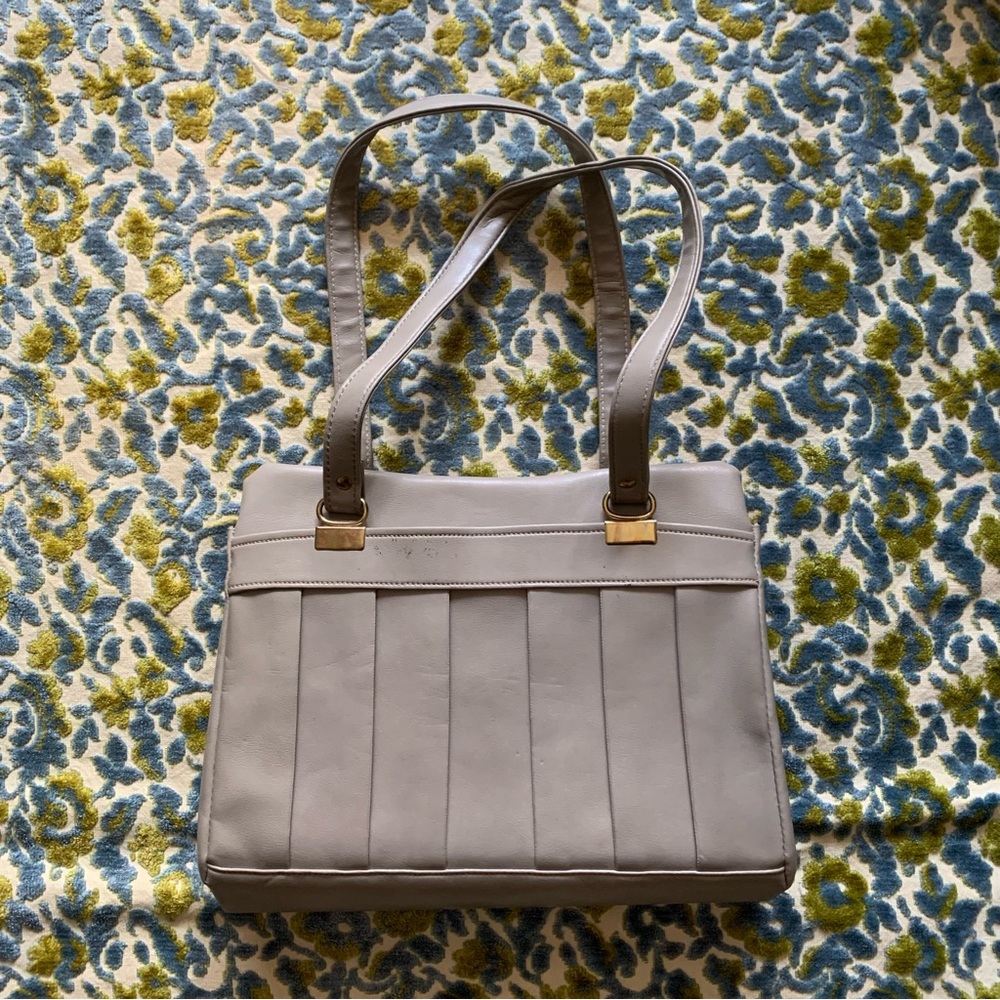 🌺 2/$25, 3/$35 Vintage | Taupe handbag purse | Good structure | Made in Canada